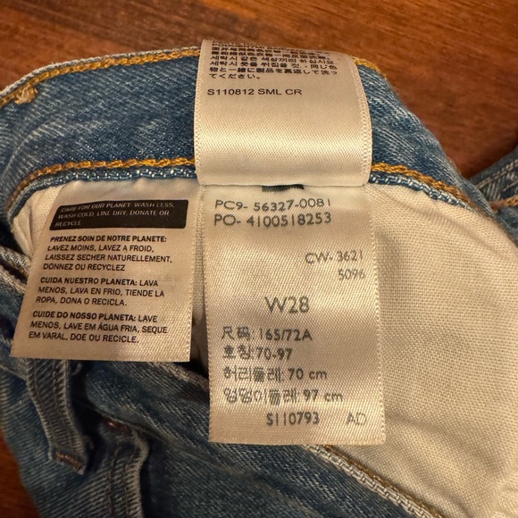Levi's 501 Blue Distressed Jean Shorts - Picture 5 of 6